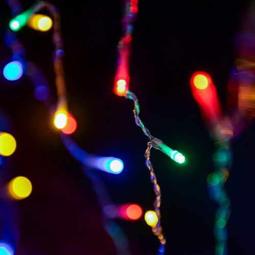 Crystalline LED cencúľová reťaz, 200 x 90 cm, 138 MULTI LED diód, priehľadný kábel, vhodná na vonkajšie aj vnútorné použitie