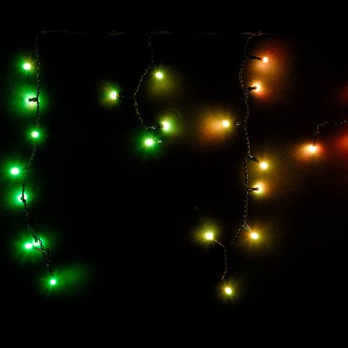 Dekortrend Heylight inteligentná cencúľová reťaz, 300 x 40 cm, 100 RGB LED, čierny kábel, IP44, ovládanie na Bluetooth