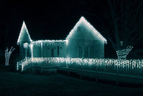 Dekortrend Vonkajšia LED cencúľová reťaz 600 x 40 cm, 197 ks Studená biela LED