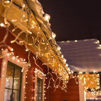 Ľadová svetelná reťaz